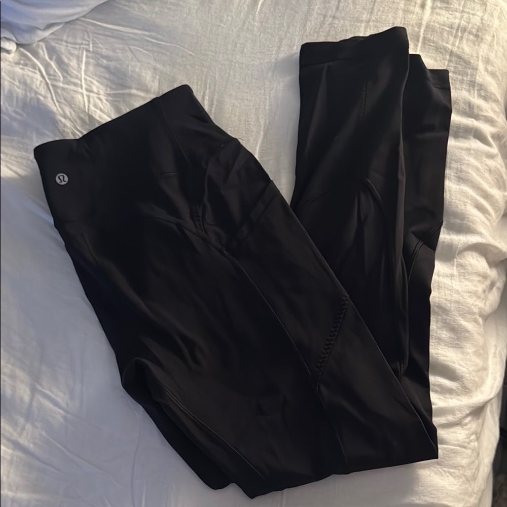 Lululemon All the right places Tight 12
-EUC
